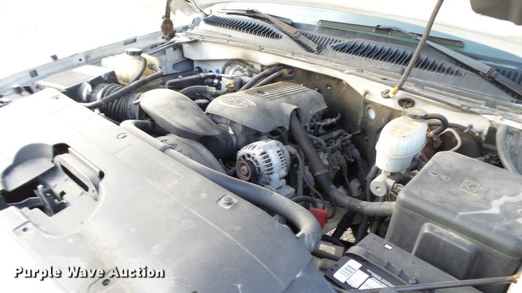 image for item DC2580 2005 Chevrolet Silverado 2500HD pickup truck