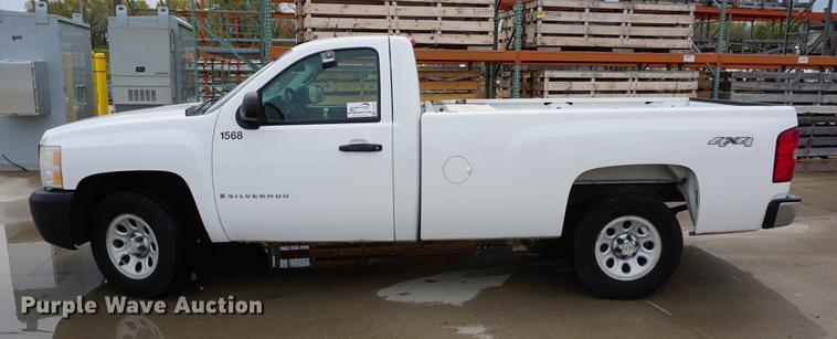 image for item DC5277 2009 Chevrolet Silverado 1500 pickup truck