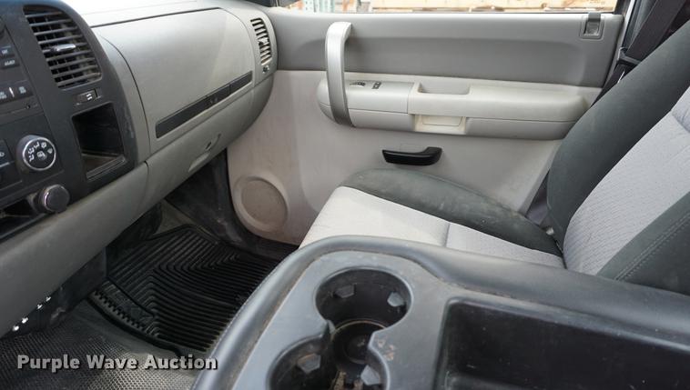 image for item DC5277 2009 Chevrolet Silverado 1500 pickup truck