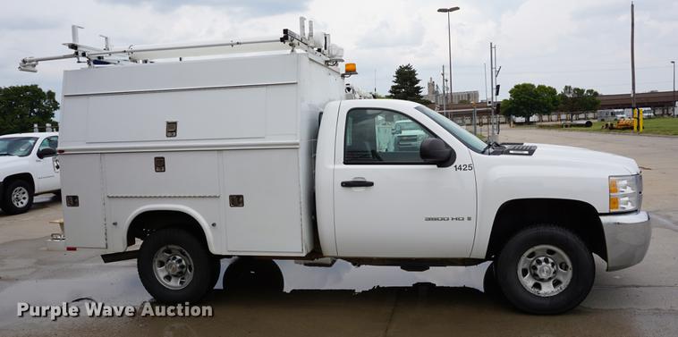 image for item DC5278 2008 Chevrolet Silverado 3500HD utility bed pickup truck