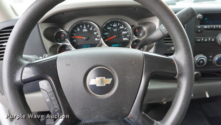 image for item DC5278 2008 Chevrolet Silverado 3500HD utility bed pickup truck