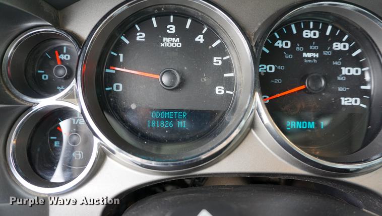 image for item DC5278 2008 Chevrolet Silverado 3500HD utility bed pickup truck