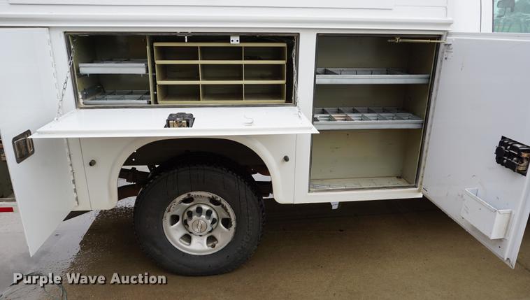 image for item DC5278 2008 Chevrolet Silverado 3500HD utility bed pickup truck