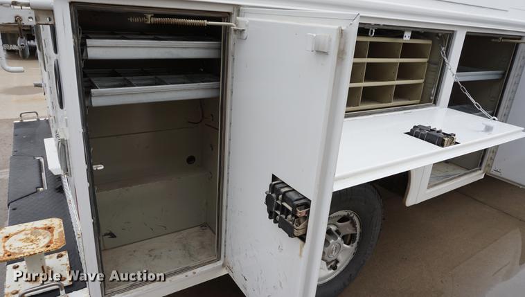 image for item DC5278 2008 Chevrolet Silverado 3500HD utility bed pickup truck