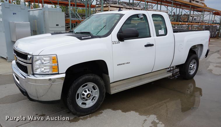 image for item DC5279 2012 Chevrolet Silverado 2500HD Ext. Cab pickup truck