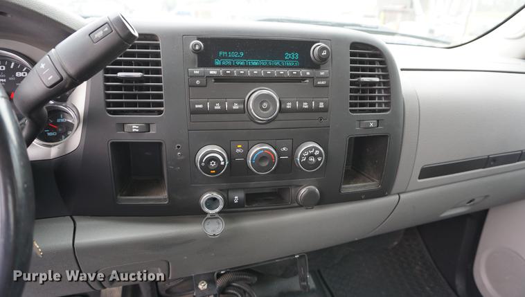 image for item DC5279 2012 Chevrolet Silverado 2500HD Ext. Cab pickup truck