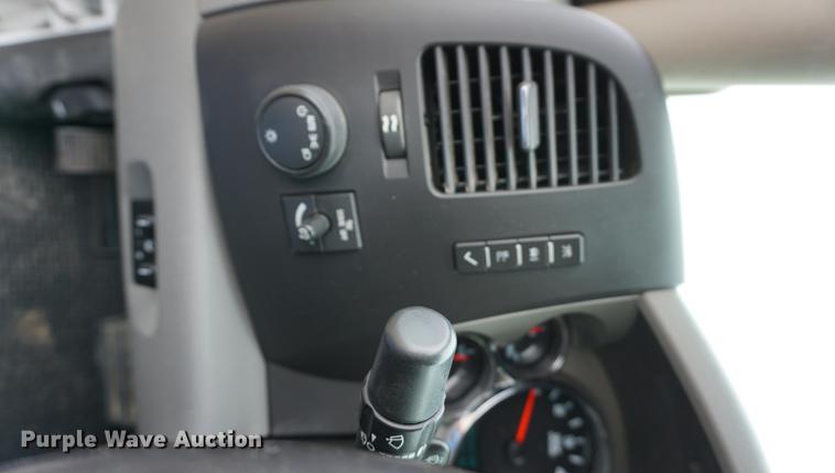 image for item DC5279 2012 Chevrolet Silverado 2500HD Ext. Cab pickup truck