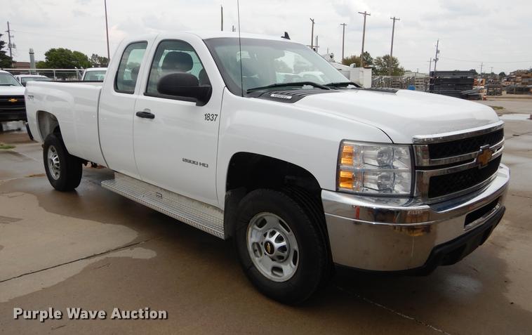 image for item DC5280 2011 Chevrolet Silverado 2500HD Ext. Cab pickup truck