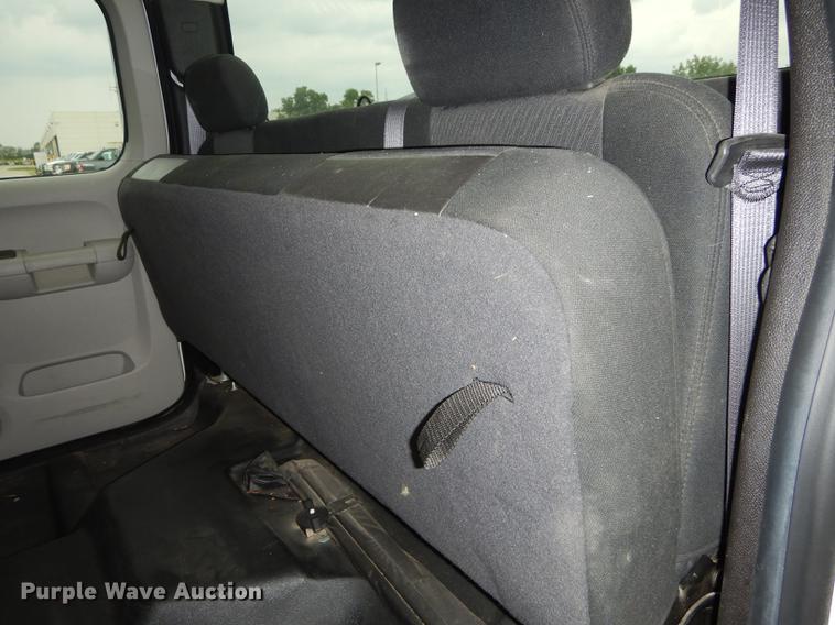 image for item DC5280 2011 Chevrolet Silverado 2500HD Ext. Cab pickup truck