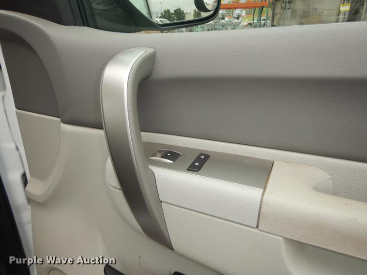 image for item DC5280 2011 Chevrolet Silverado 2500HD Ext. Cab pickup truck