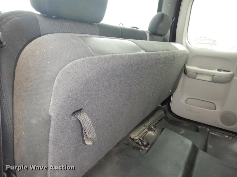 image for item DC5280 2011 Chevrolet Silverado 2500HD Ext. Cab pickup truck