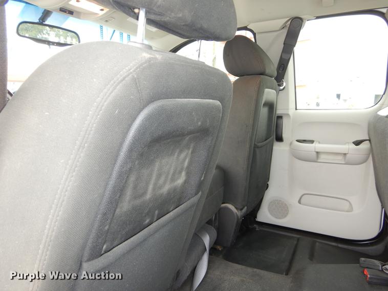 image for item DC5281 2011 Chevrolet Silverado 2500HD Ext. Cab pickup truck