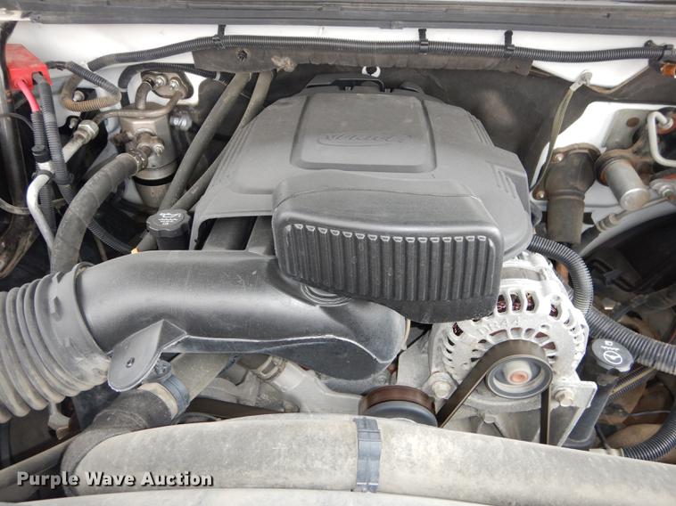 image for item DC5281 2011 Chevrolet Silverado 2500HD Ext. Cab pickup truck