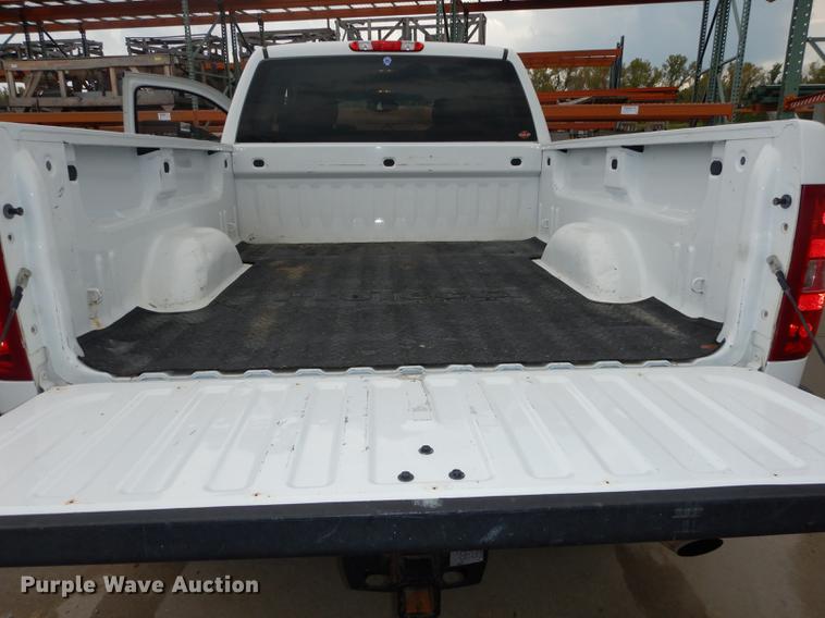 image for item DC5281 2011 Chevrolet Silverado 2500HD Ext. Cab pickup truck