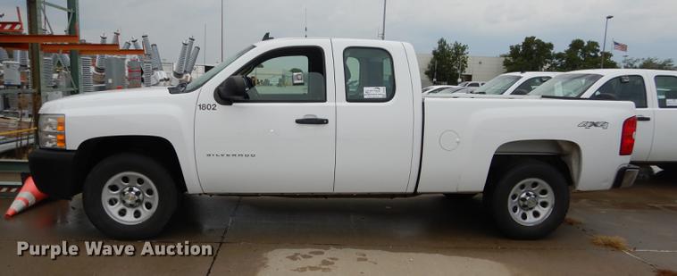 image for item DC5282 2011 Chevrolet Silverado 1500 Ext. Cab pickup truck