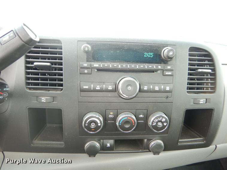 image for item DC5282 2011 Chevrolet Silverado 1500 Ext. Cab pickup truck