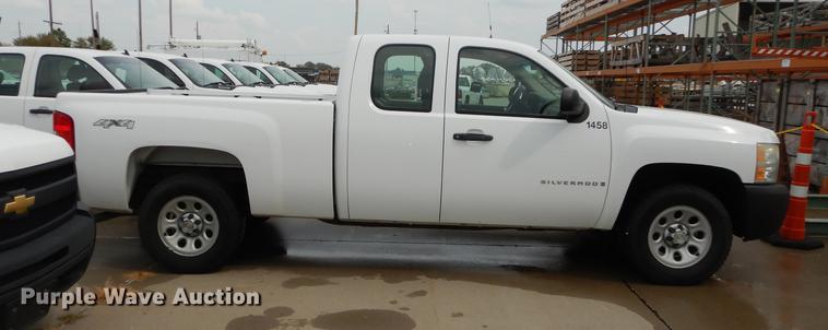 image for item DC5283 2008 Chevrolet Silverado 1500 Ext. Cab pickup truck