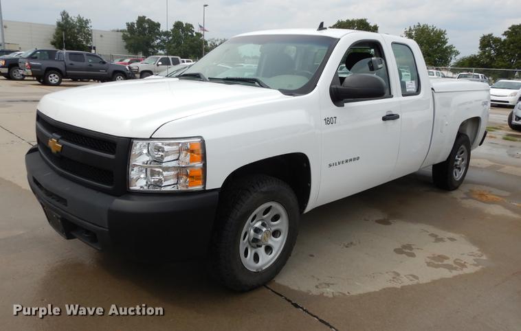 image for item DC5284 2011 Chevrolet Silverado 1500 Ext. Cab pickup truck