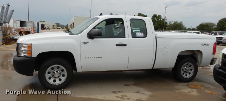 image for item DC5284 2011 Chevrolet Silverado 1500 Ext. Cab pickup truck