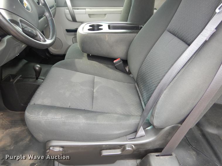 image for item DC5284 2011 Chevrolet Silverado 1500 Ext. Cab pickup truck