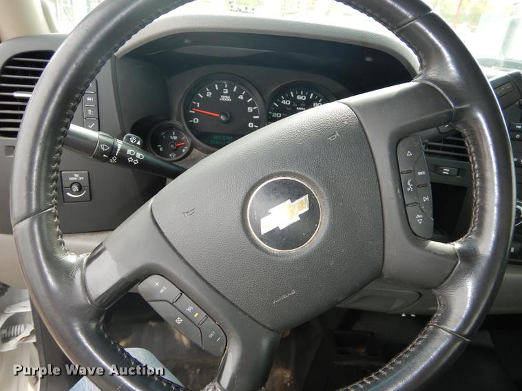 image for item DC5284 2011 Chevrolet Silverado 1500 Ext. Cab pickup truck