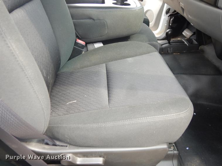 image for item DC5284 2011 Chevrolet Silverado 1500 Ext. Cab pickup truck