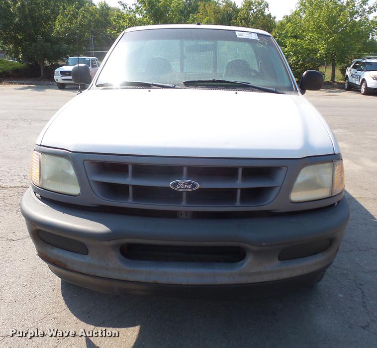 image for item DC5330 1998 Ford F150 pickup truck