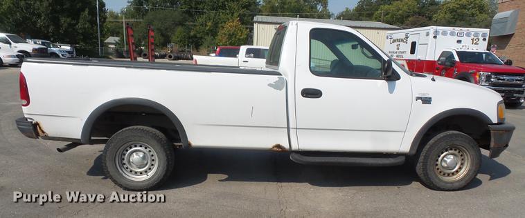 image for item DC5330 1998 Ford F150 pickup truck