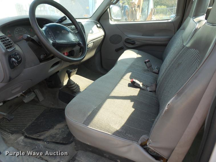 image for item DC5330 1998 Ford F150 pickup truck