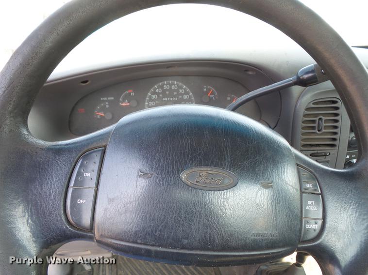 image for item DC5330 1998 Ford F150 pickup truck