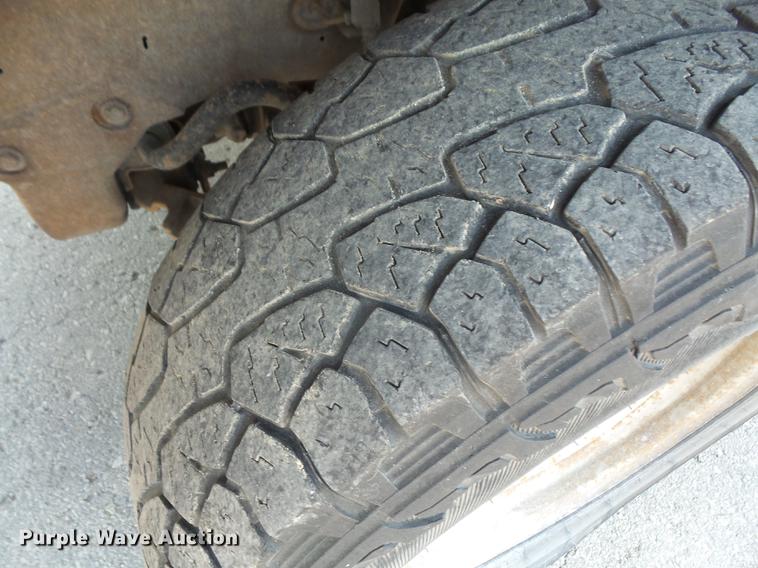 image for item DC5330 1998 Ford F150 pickup truck