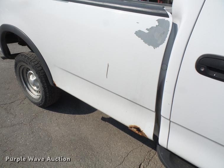 image for item DC5330 1998 Ford F150 pickup truck