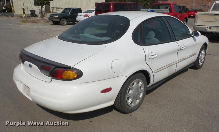 image for item DC5332 1996 Ford Taurus