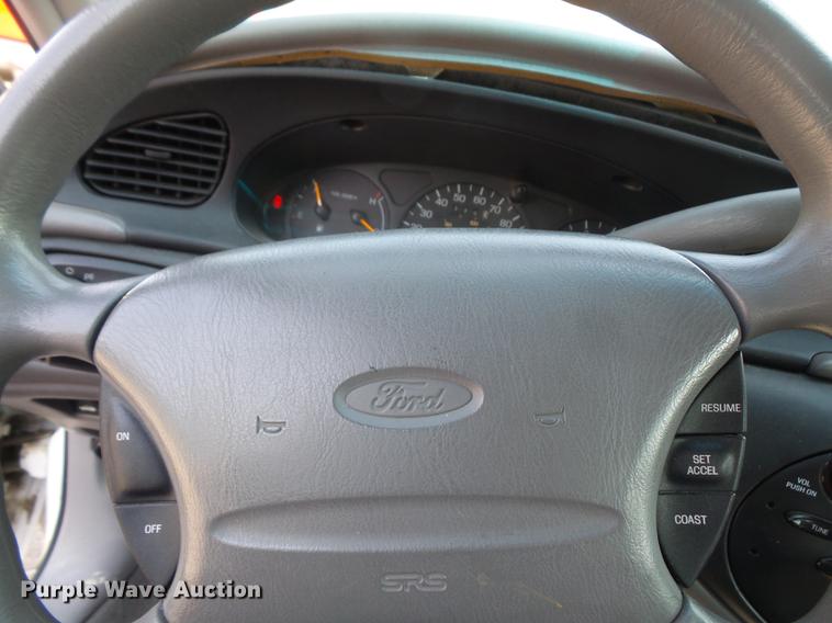 image for item DC5332 1996 Ford Taurus