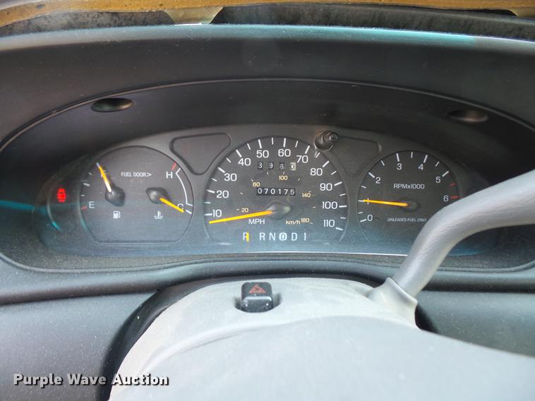 image for item DC5332 1996 Ford Taurus