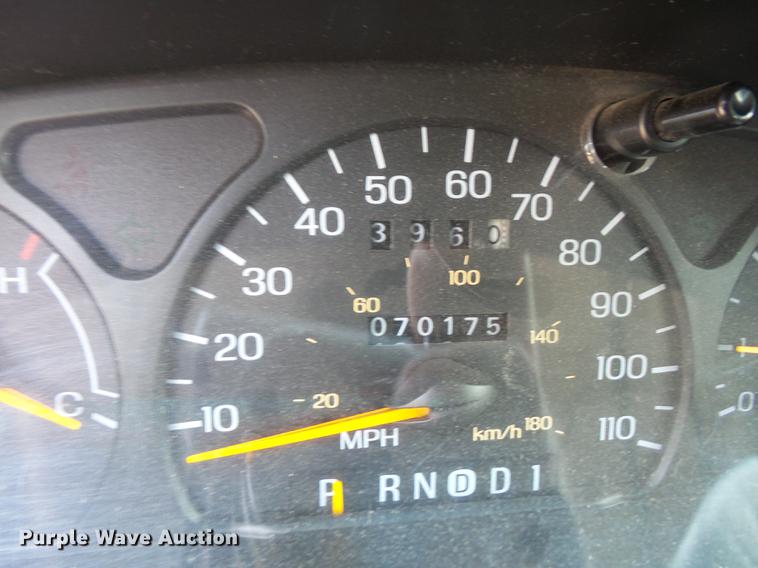 image for item DC5332 1996 Ford Taurus