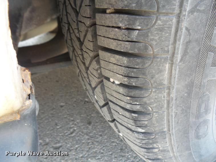 image for item DC5332 1996 Ford Taurus