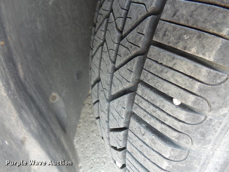 image for item DC5332 1996 Ford Taurus