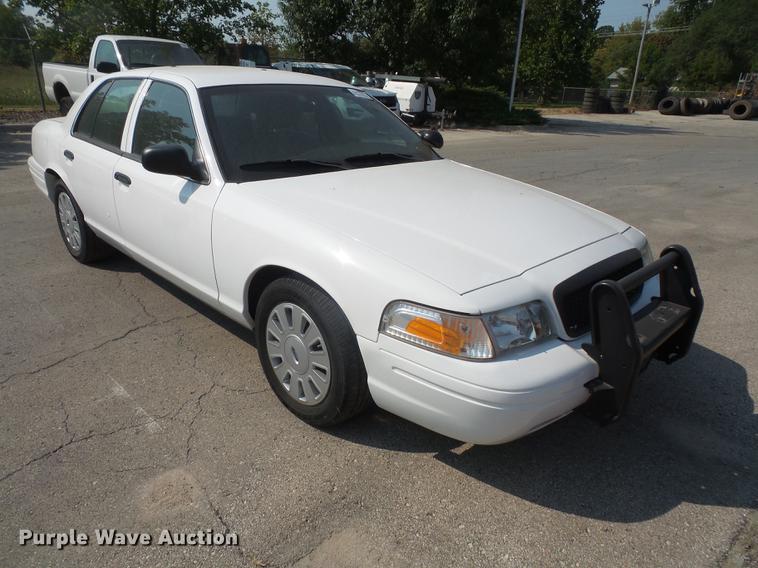 image for item DC5333 2011 Ford Crown Victoria Police Interceptor