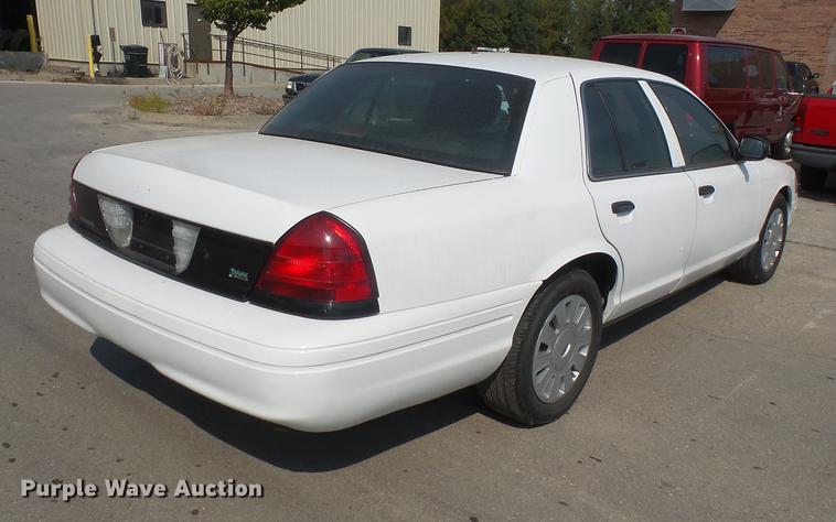 image for item DC5333 2011 Ford Crown Victoria Police Interceptor