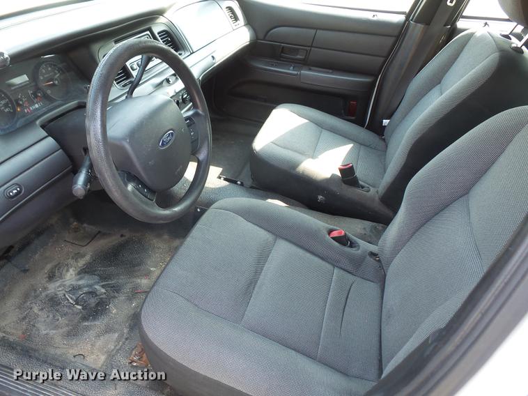 image for item DC5333 2011 Ford Crown Victoria Police Interceptor