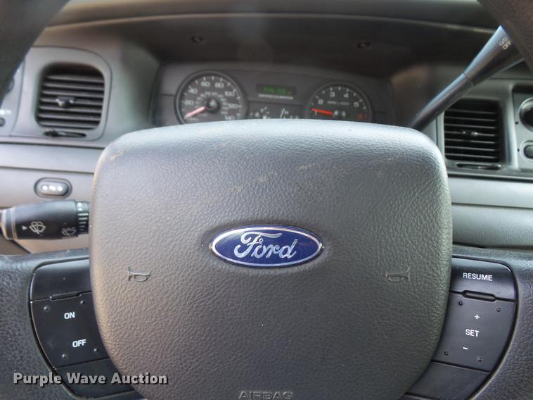 image for item DC5333 2011 Ford Crown Victoria Police Interceptor