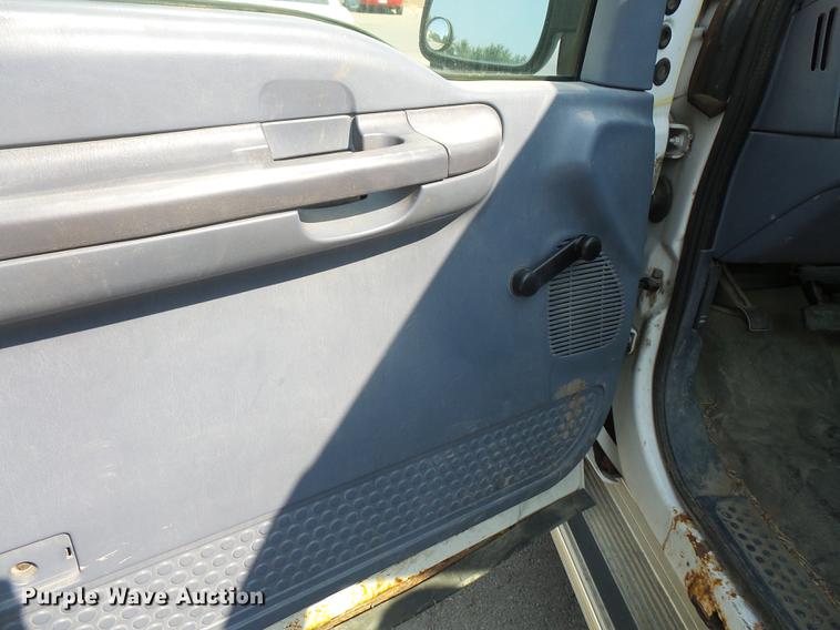 image for item DC5334 1999 Ford F250 Super Duty pickup truck