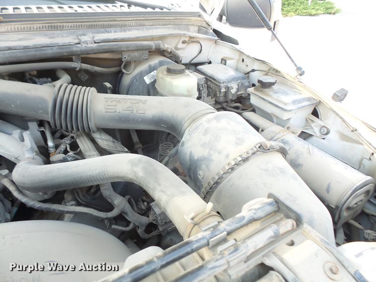 image for item DC5334 1999 Ford F250 Super Duty pickup truck