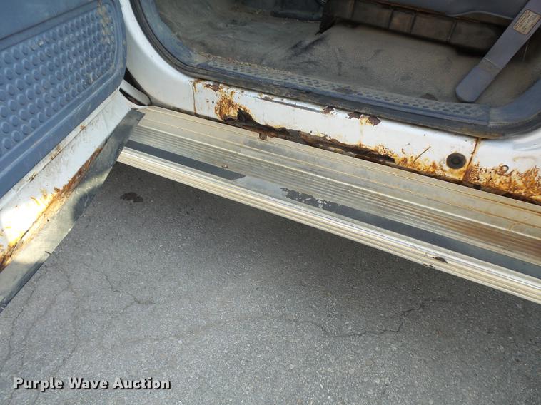 image for item DC5334 1999 Ford F250 Super Duty pickup truck