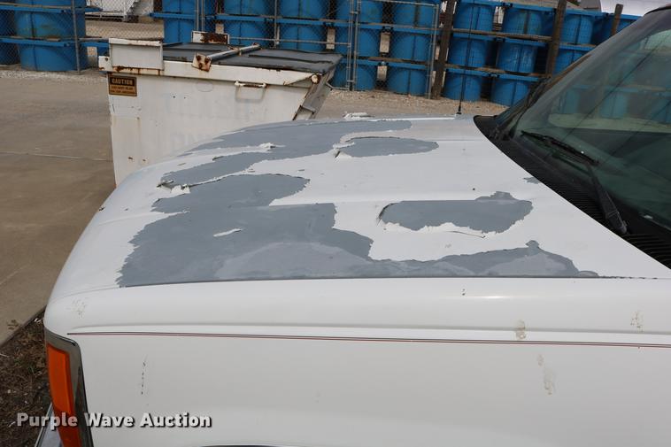 image for item DD0056 1993 GMC Sierra 1500 SLE Ext. Cab pickup truck