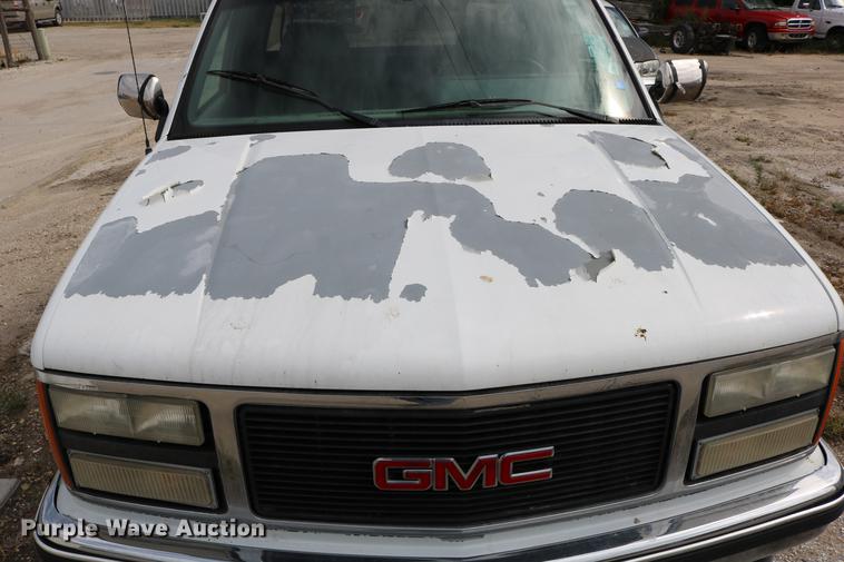image for item DD0056 1993 GMC Sierra 1500 SLE Ext. Cab pickup truck