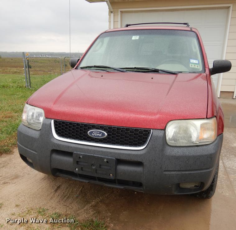 image for item DD0797 2004 Ford Escape XLT SUV