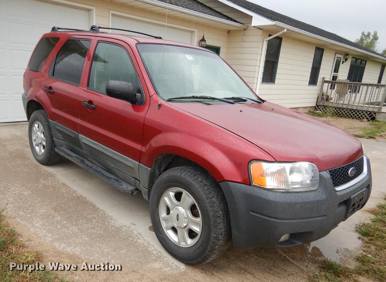 image for item DD0797 2004 Ford Escape XLT SUV