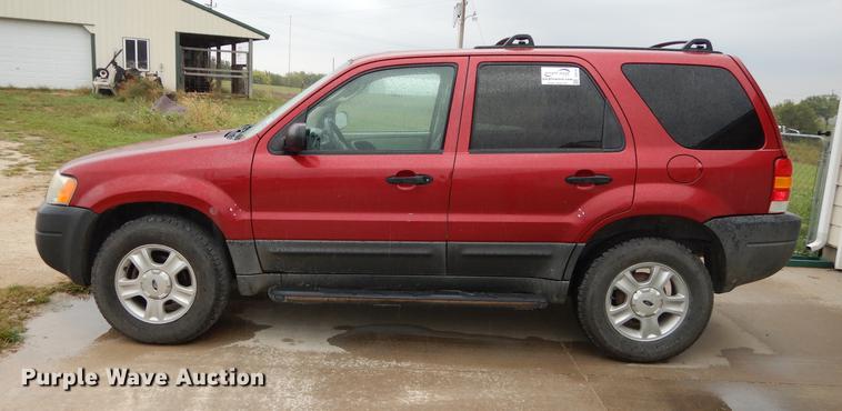 image for item DD0797 2004 Ford Escape XLT SUV